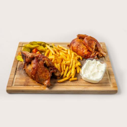 Hähnchenplatte mit Pommes